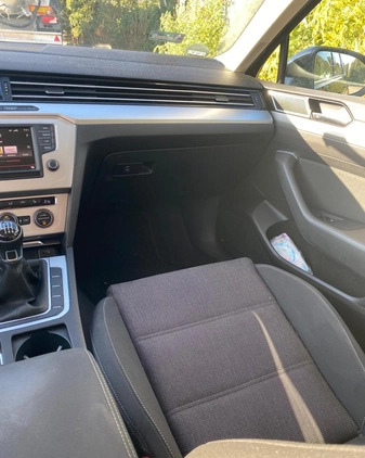 Volkswagen Passat cena 49500 przebieg: 254000, rok produkcji 2015 z Inowrocław małe 79
